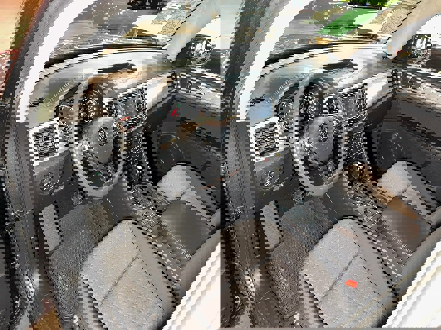 Used 2018 Volkswagen Atlas S image 15