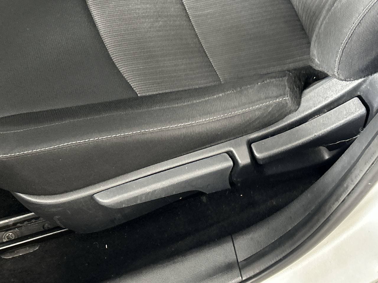 Used 2023 Nissan Sentra SV FWD image 20