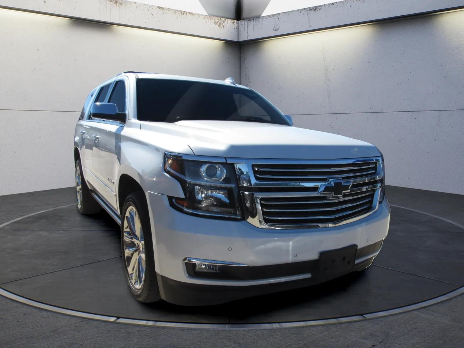Used 2019 Chevrolet Tahoe Premier w/ Premier Plus Edition RWD image 2