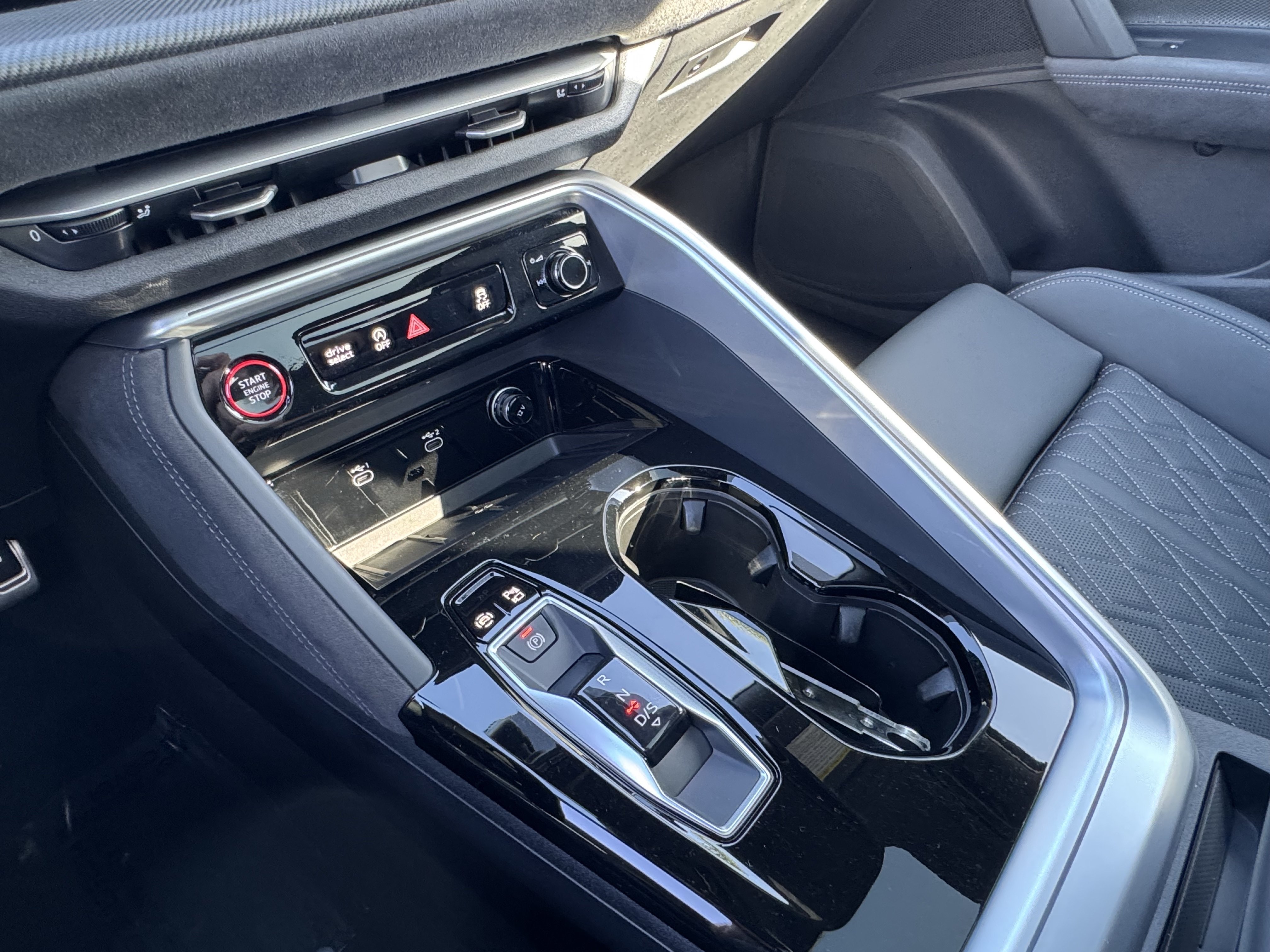 Used 2025 Audi SQ5 Premium Plus w/ Premium Plus Package AWD/4WD image 27