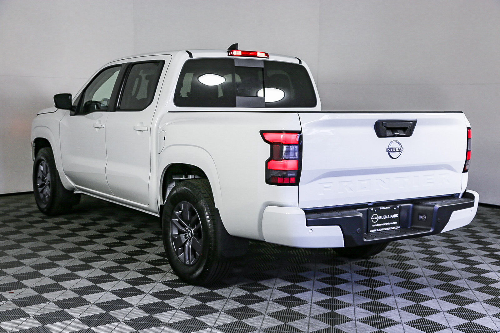 New 2025 Nissan Frontier SV RWD image 5