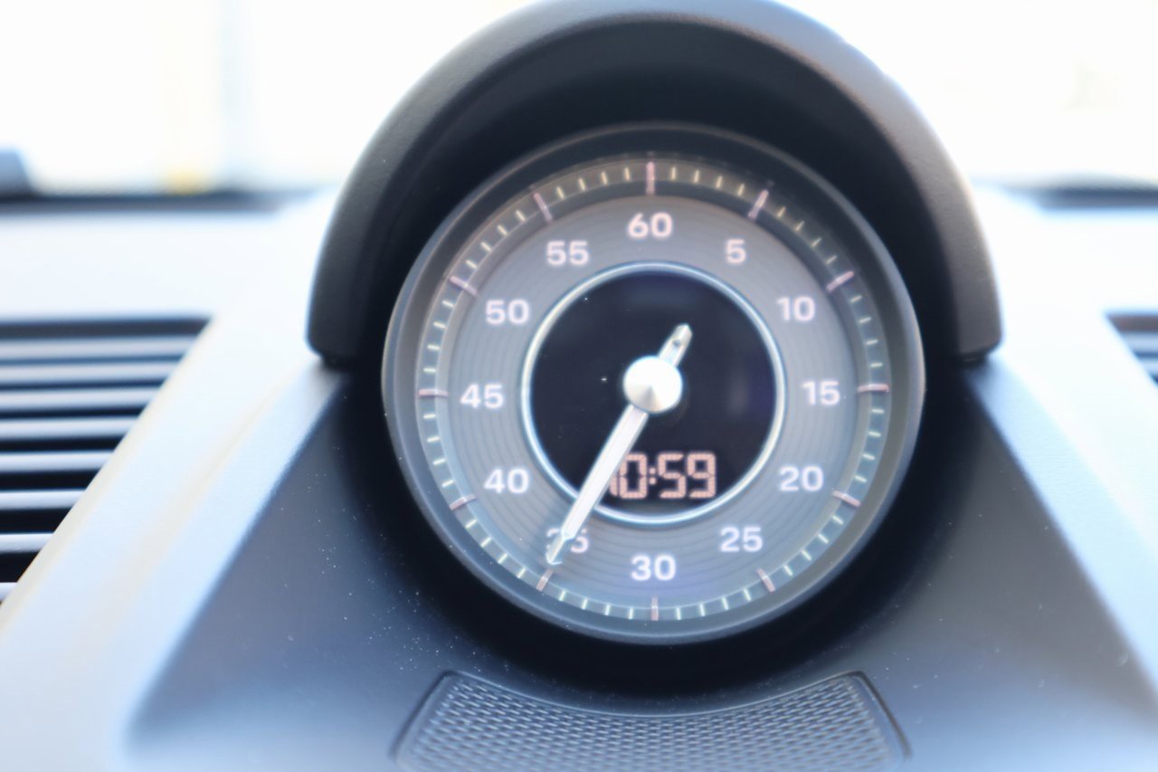 Used 2022 Porsche 911 Turbo S image 25