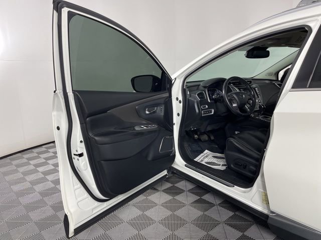 Used 2019 Nissan Murano SL w/ SL Technology Package image 16