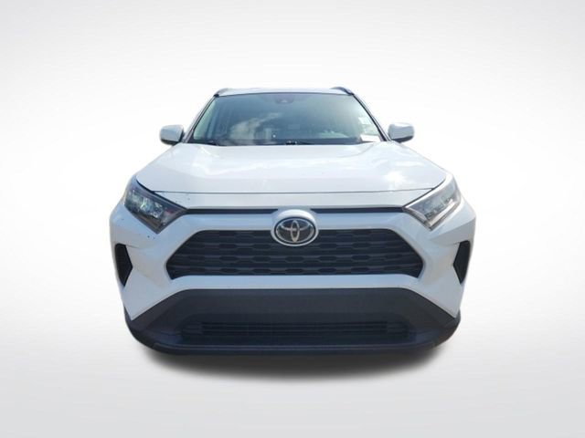 Used 2019 Toyota RAV4 LE FWD image 10