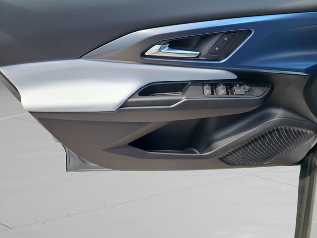 New 2026 Chevrolet Equinox EV LT AWD/4WD image 18