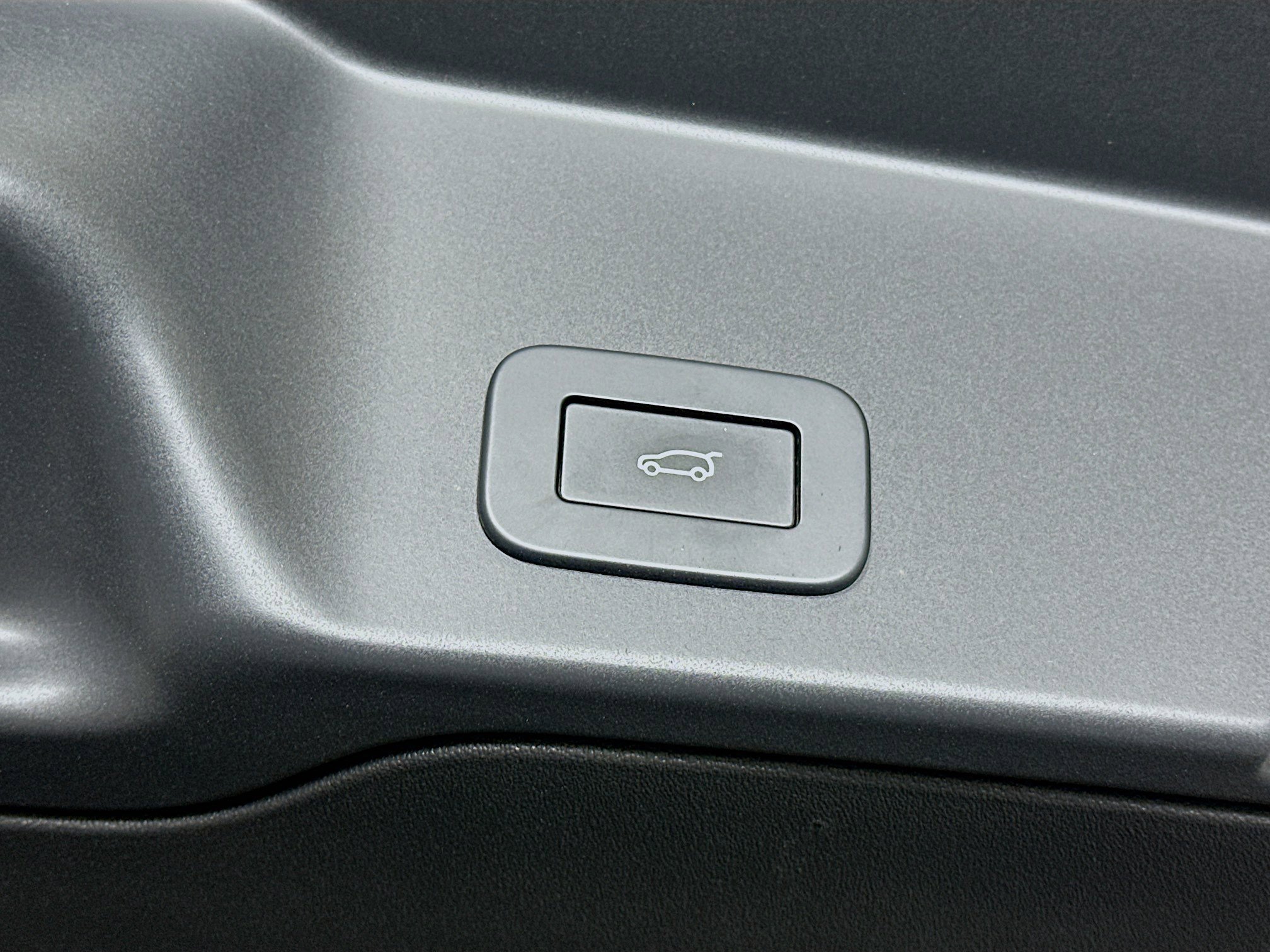 Used 2024 Land Rover Range Rover Evoque S image 31