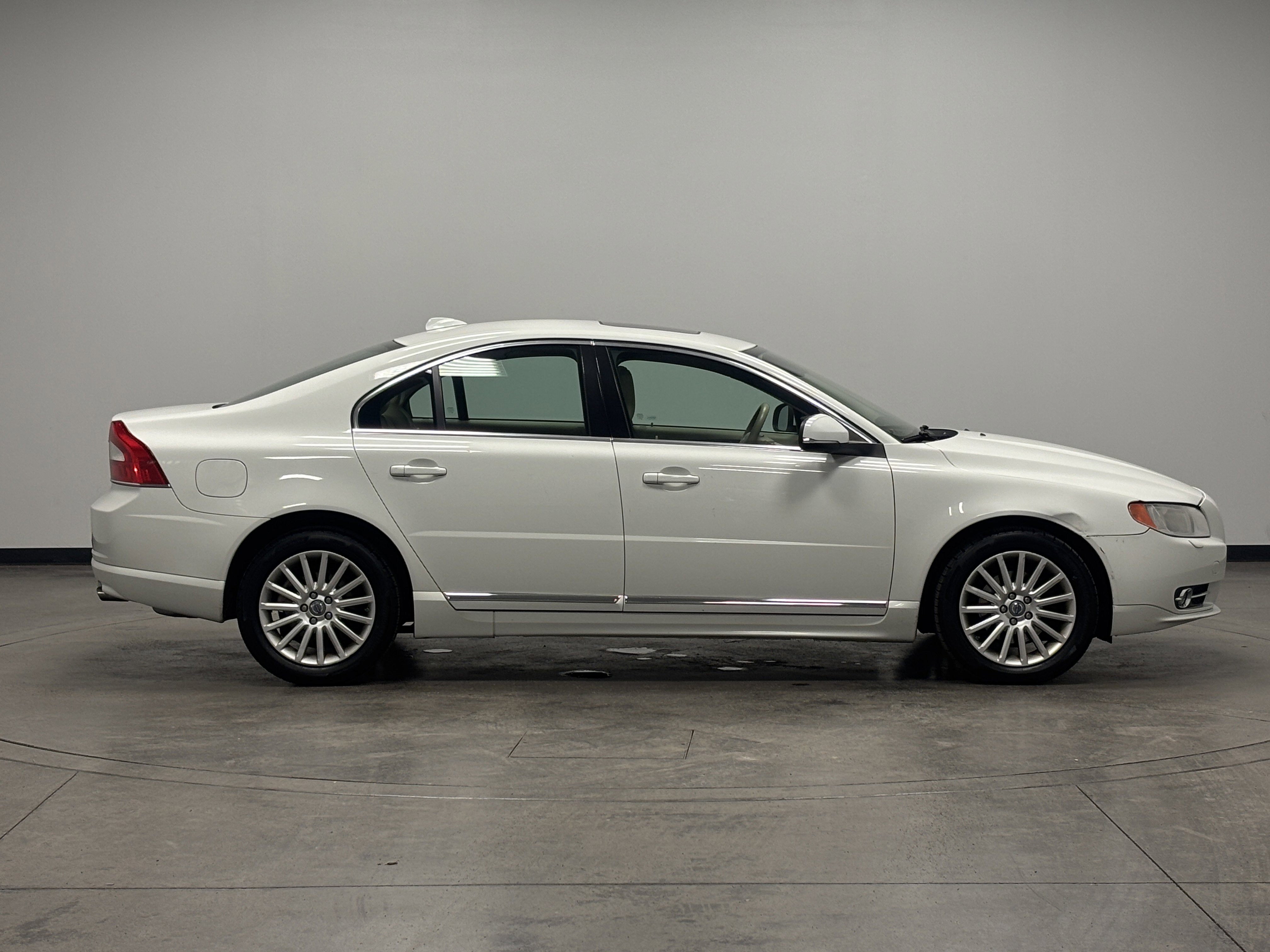 Used 2012 Volvo S80 3.2 image 9