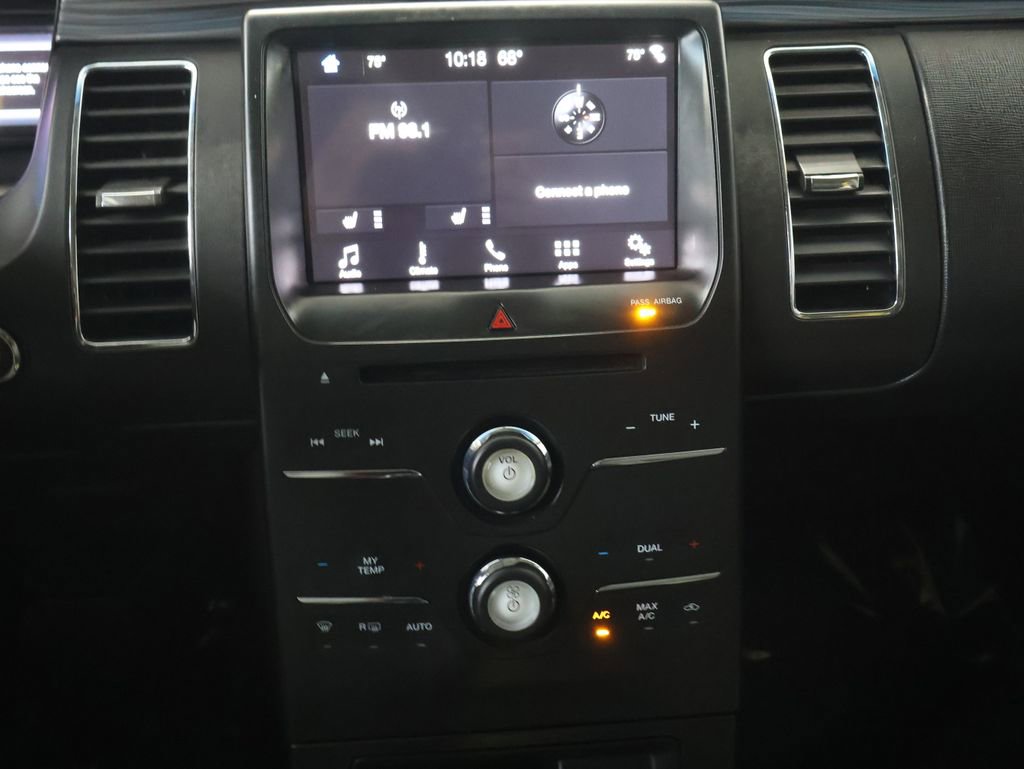 Used 2018 Ford Flex SEL w/ Equipment Group 202A AWD/4WD image 22