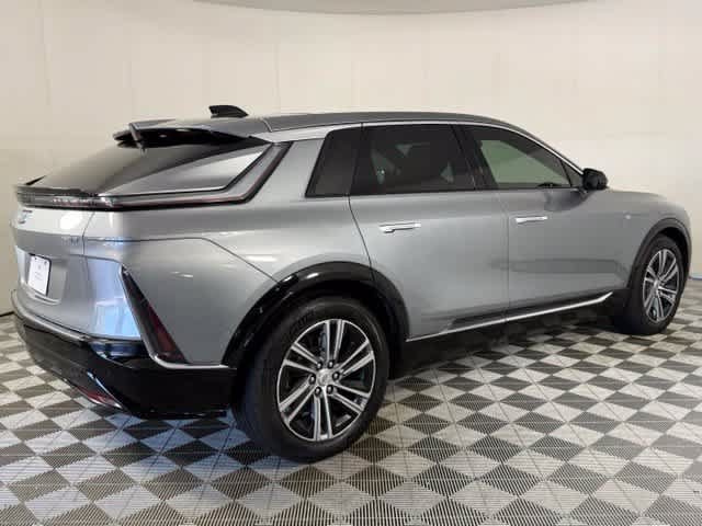 Used 2024 Cadillac Lyriq Luxury RWD image 9