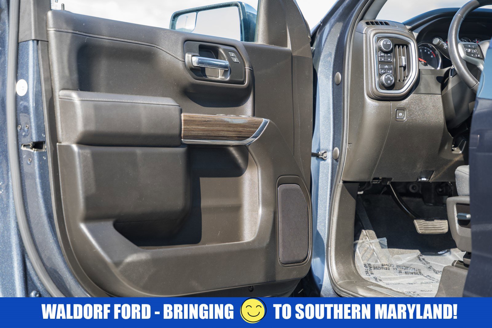 Used 2022 Chevrolet Silverado 1500 LT image 42