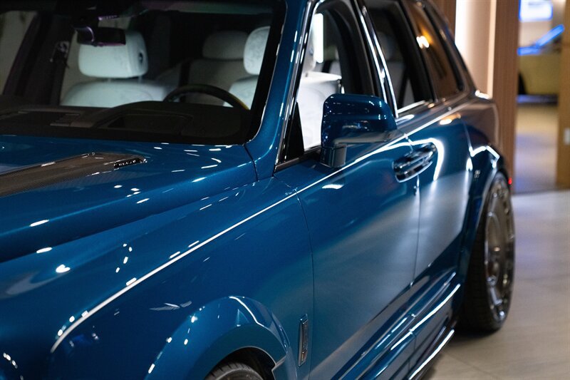 Used 2026 Rolls-Royce Cullinan AWD/4WD image 19