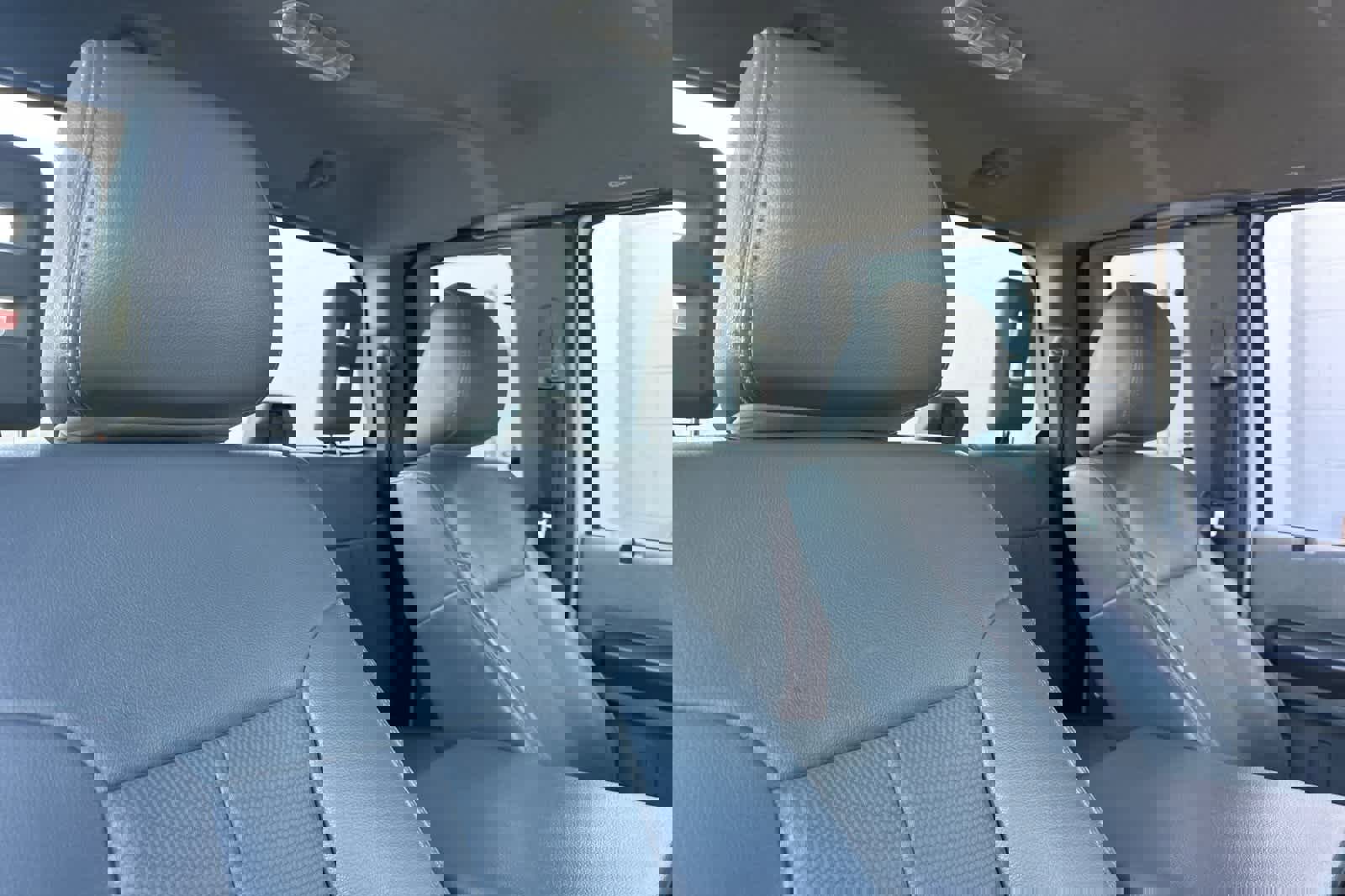 Used 2013 Ford F550 4x4 SuperCab Super Duty w/ Payload Upgrade Pkg image 20