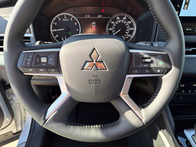 New 2026 Mitsubishi Outlander SE FWD image 32