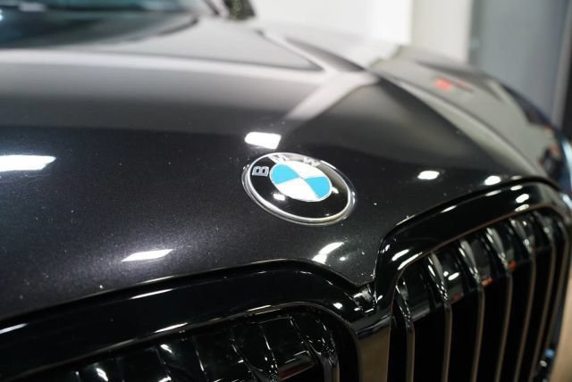 Used 2019 BMW X7 xDrive50i w/ Dynamic Handling Package AWD/4WD image 4