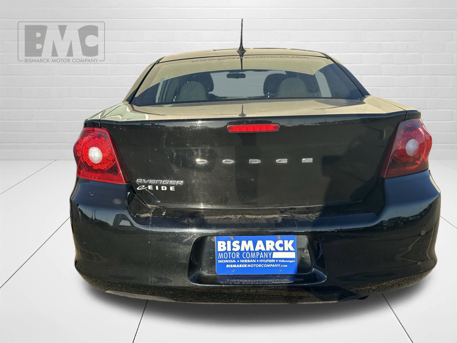 Used 2013 Dodge Avenger SE image 6