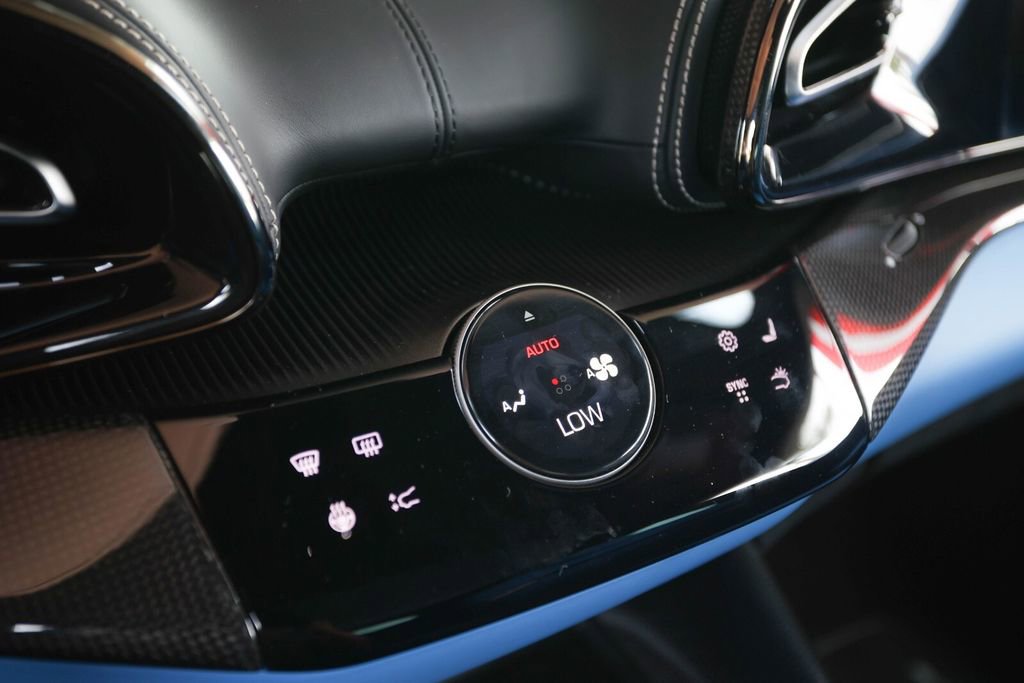 Used 2026 Ferrari Purosangue AWD/4WD image 36