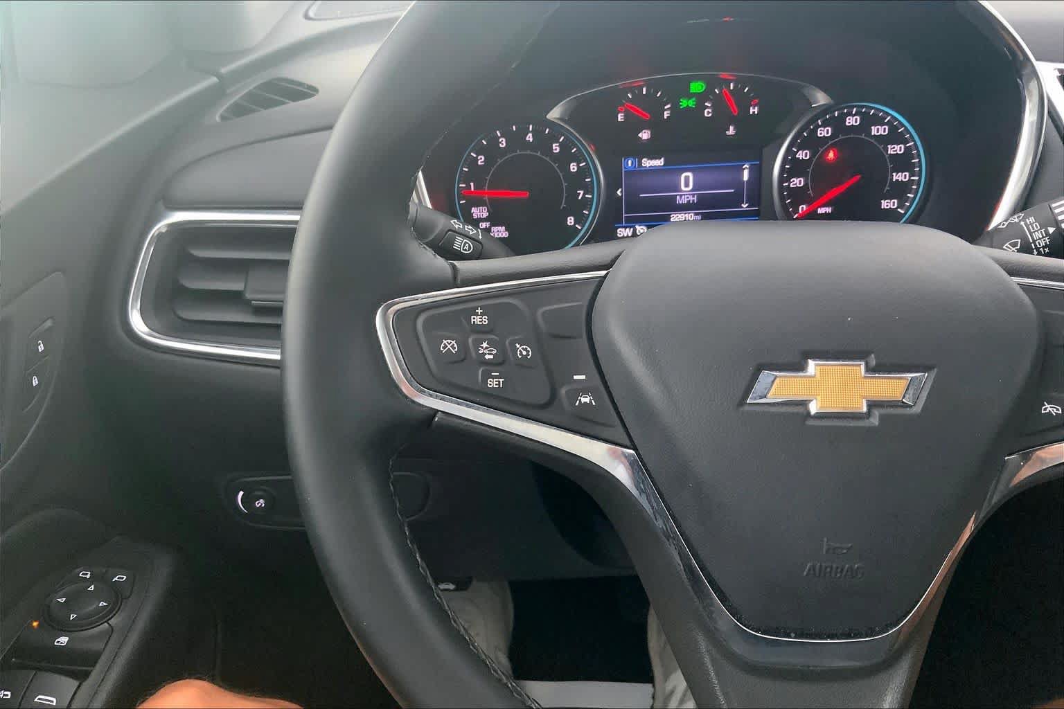 Used 2023 Chevrolet Equinox LT FWD image 24
