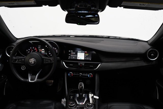 Used 2022 Alfa Romeo Giulia Ti image 13