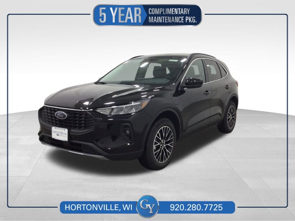 New 2026 Ford Escape SE w/ Class II Trailer Tow Package