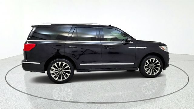 Used 2021 Lincoln Navigator Reserve AWD/4WD image 9