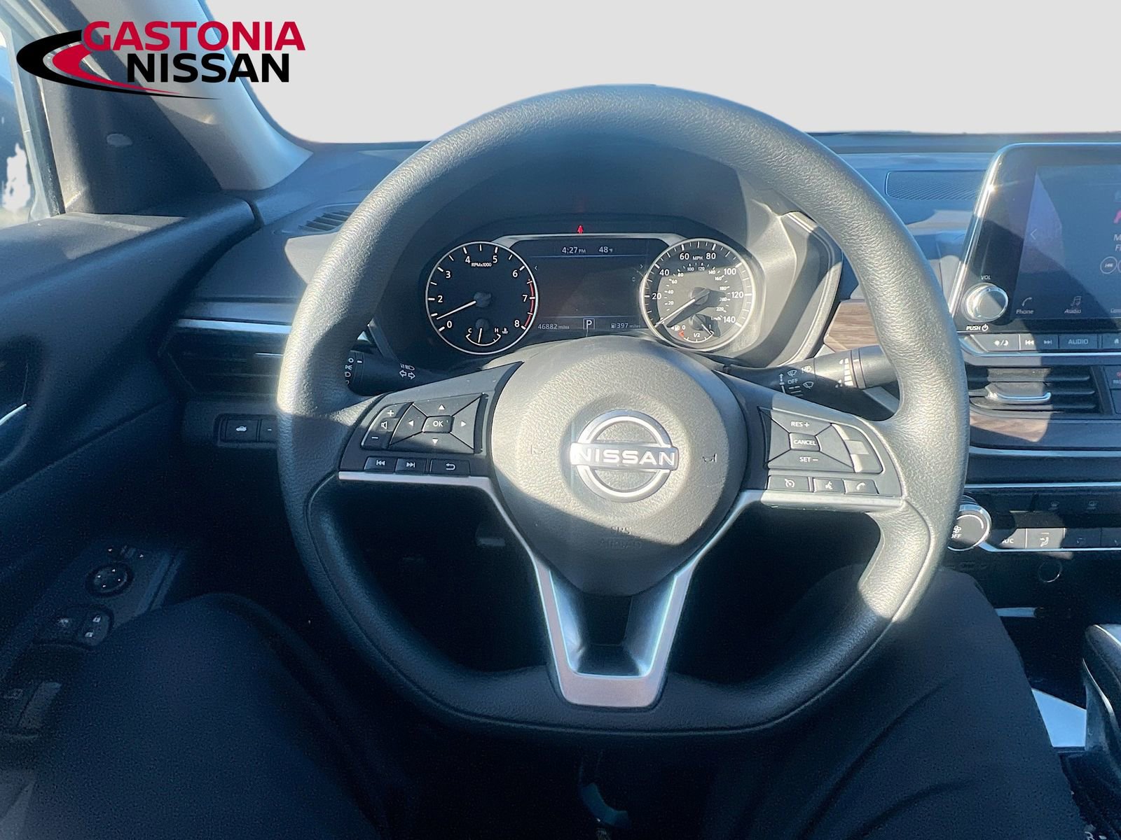 Used 2024 Nissan Altima 2.5 SV image 14