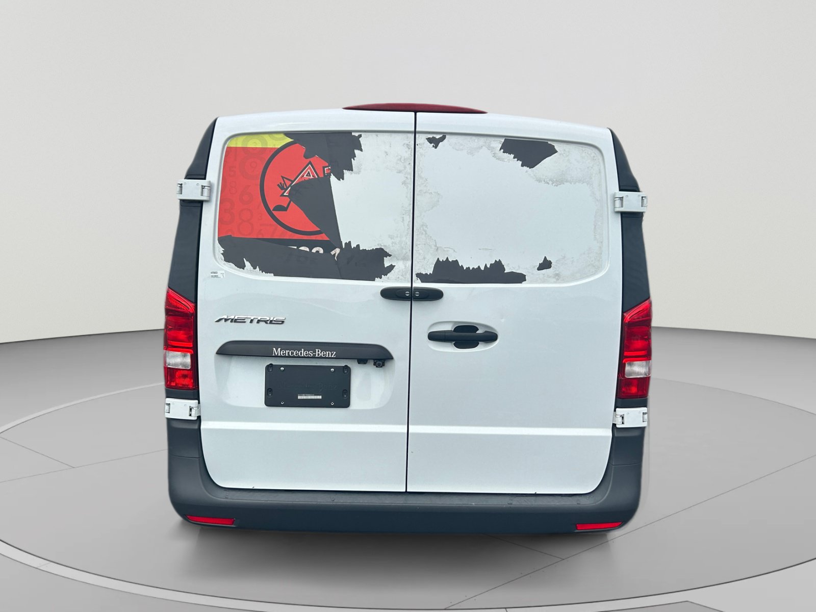 Used 2021 Mercedes-Benz Metris image 4