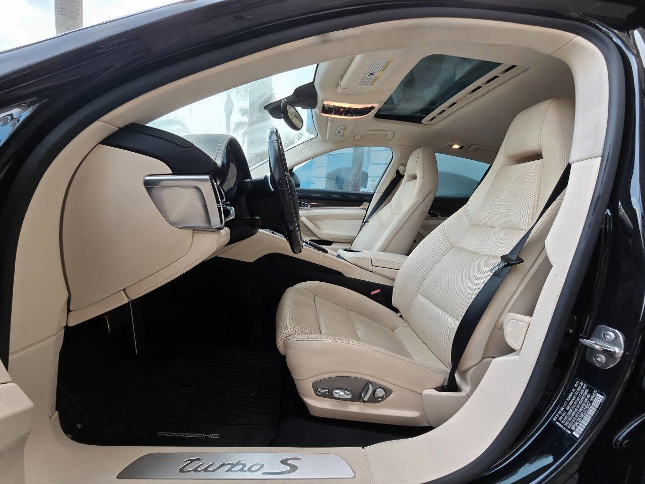 Used 2014 Porsche Panamera Turbo S w/ Exterior Package in Black image 15