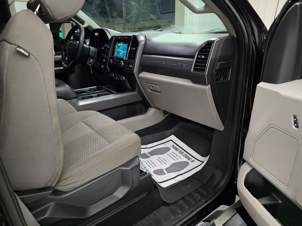 Used 2019 Ford F250 XLT w/ XLT Premium Package AWD/4WD image 38