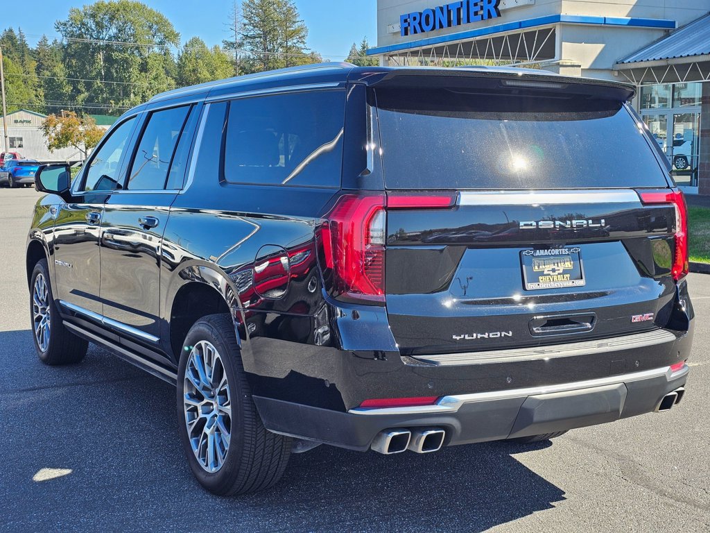 Used 2026 GMC Yukon XL Denali w/ Sun & Power Step Package AWD/4WD image 5
