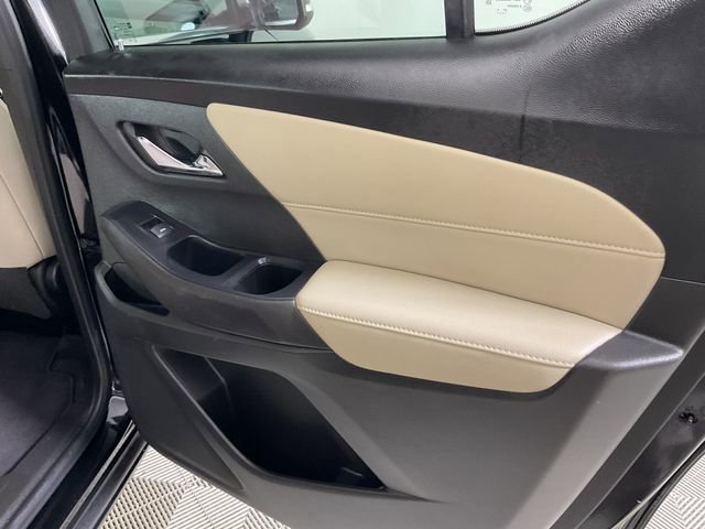 Used 2022 Chevrolet Traverse LT FWD image 24