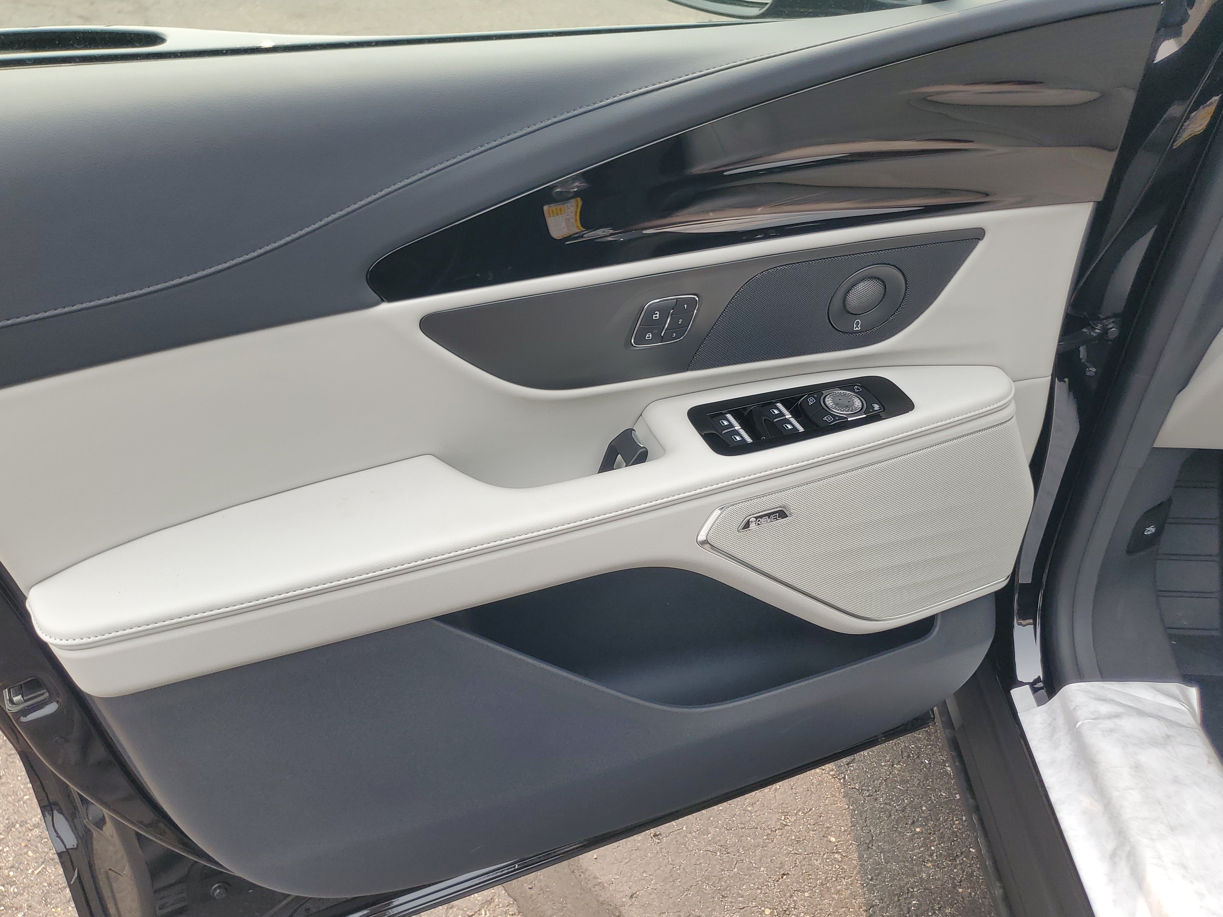 New 2026 Lincoln Nautilus Reserve AWD/4WD image 8