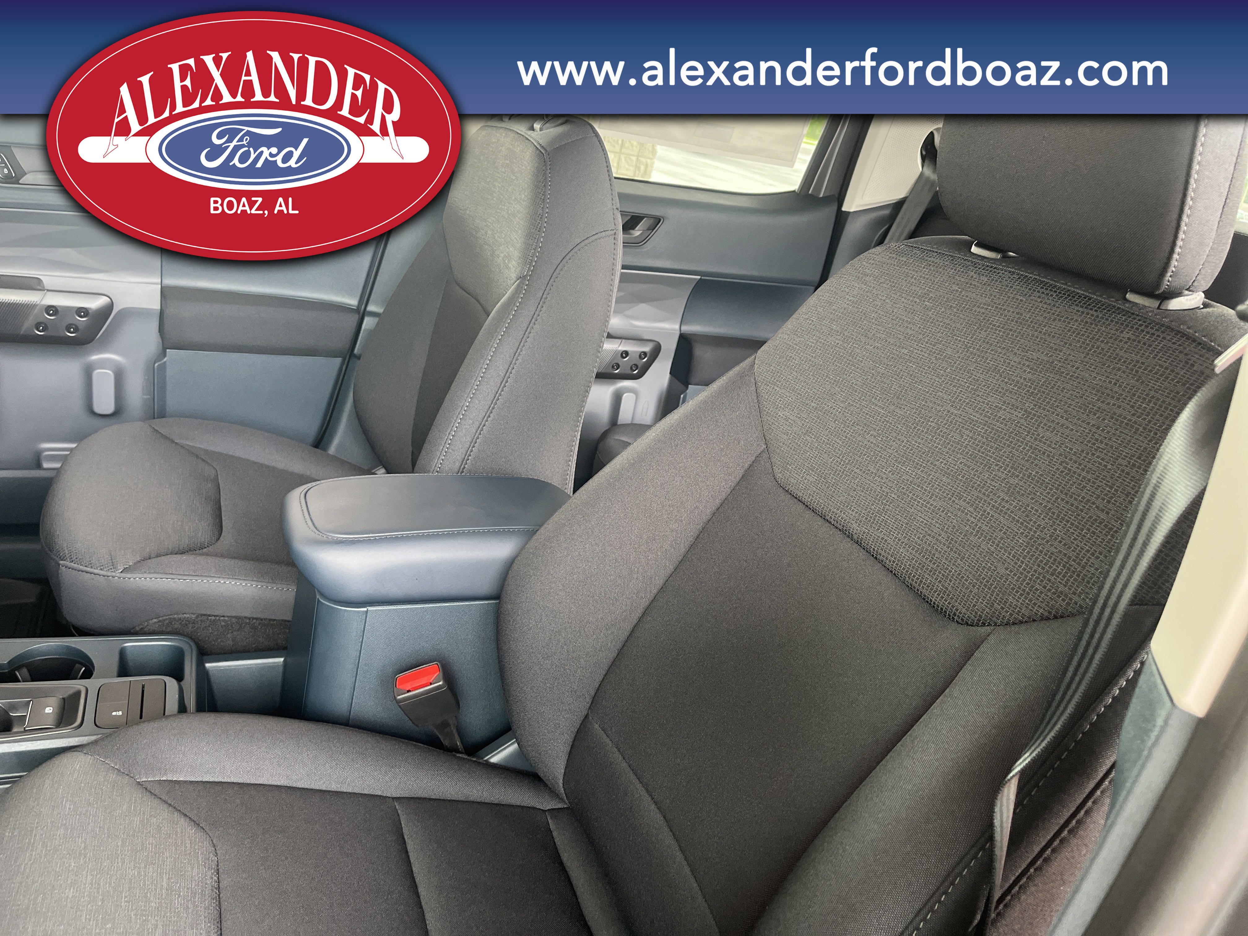 New 2025 Ford Maverick XL image 12