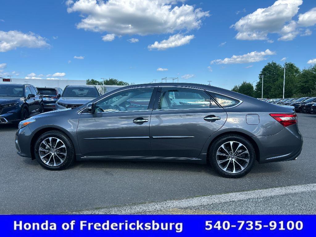 Used 2018 Toyota Avalon XLE Premium w/ All Weather Liner Package image 3
