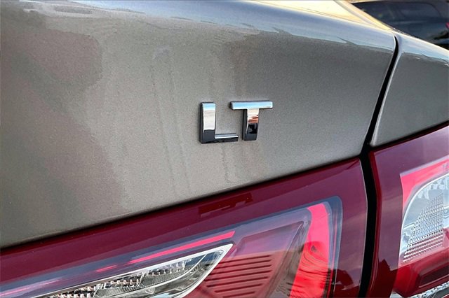 Used 2023 Chevrolet Malibu LT image 24