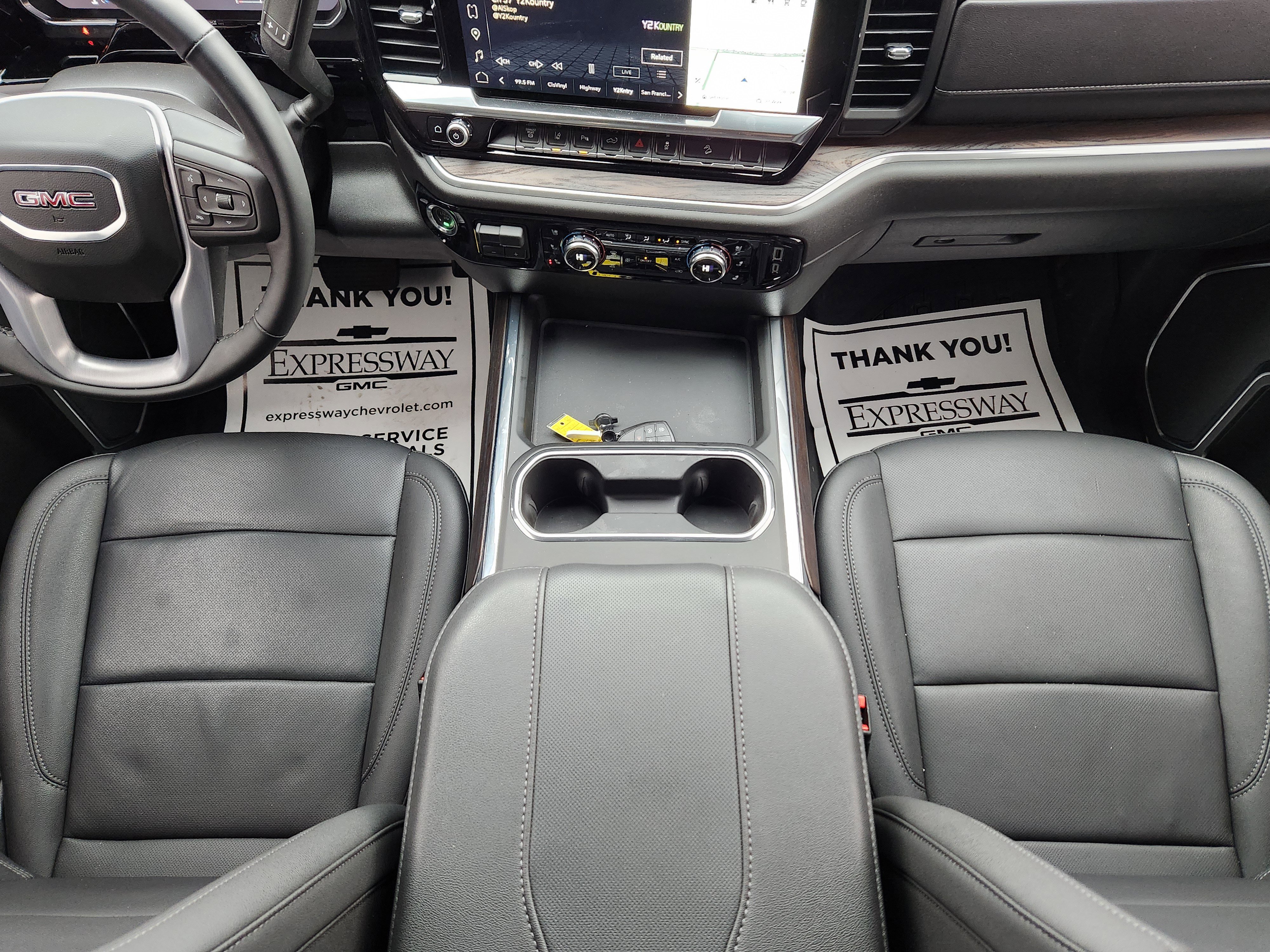 Used 2025 GMC Sierra 3500 SLT image 17