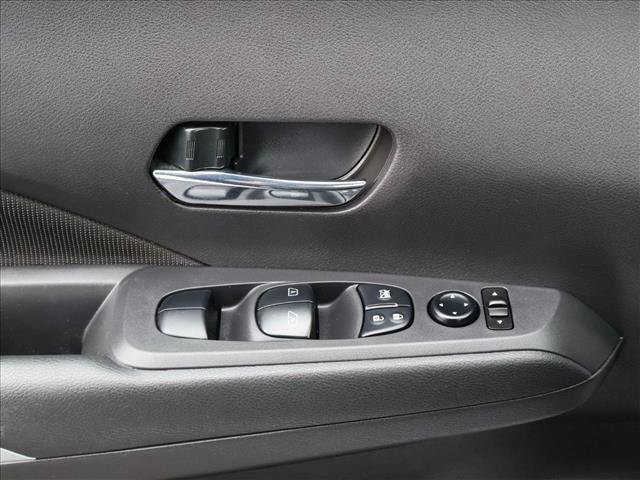 Used 2023 Nissan Kicks SV FWD image 12
