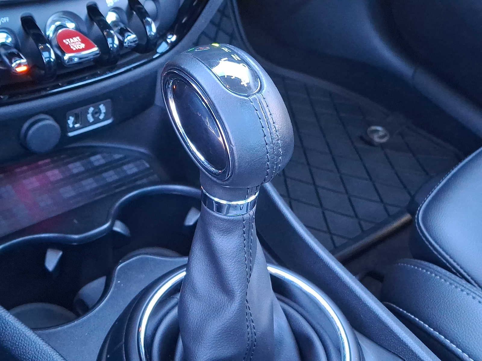 Used 2017 MINI Cooper Clubman S image 14