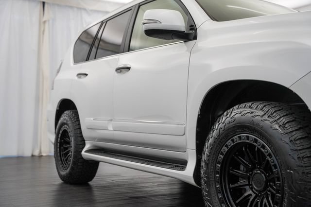 Used 2017 Lexus GX 460 Luxury w/ Preferred Accessory Package AWD/4WD image 36