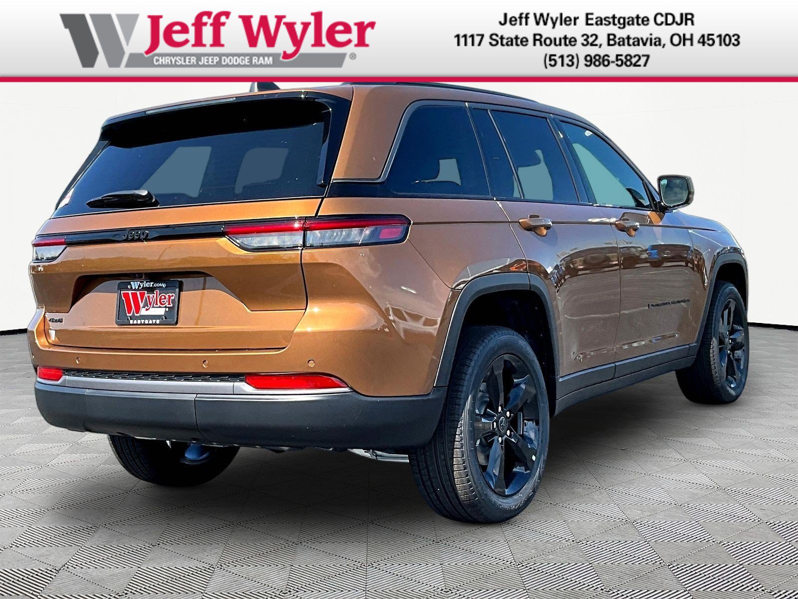New 2027 Jeep Grand Cherokee Limited w/ Limited Altitude Package AWD/4WD image 7