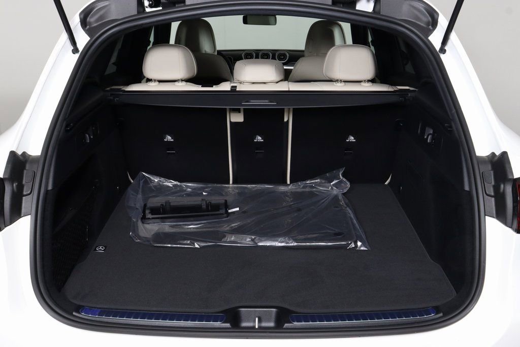 Certified 2025 Mercedes-Benz GLC 300 4MATIC image 11