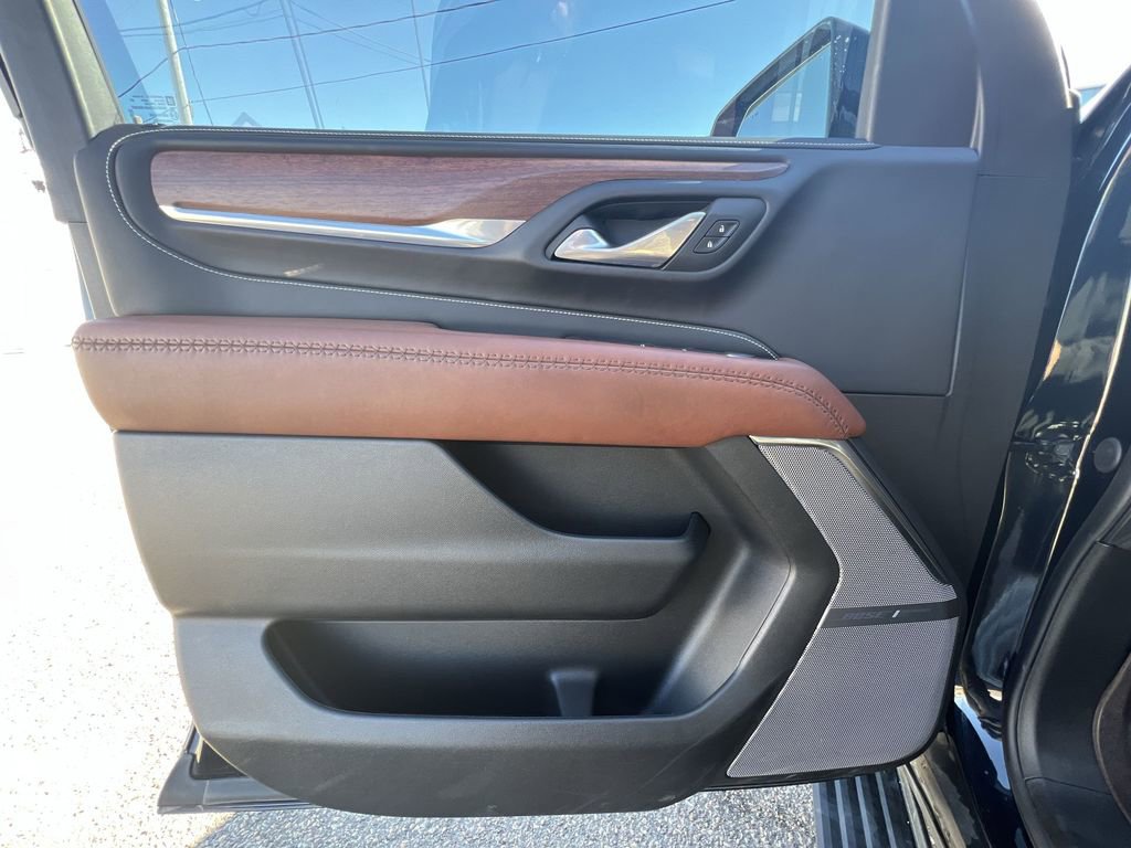 Used 2023 GMC Yukon XL Denali Ultimate image 23