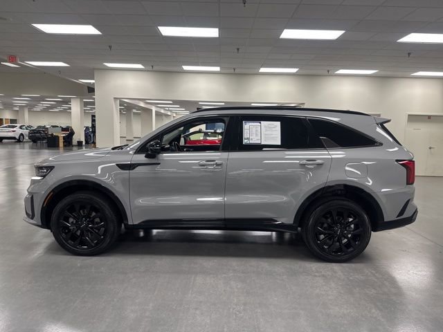 Used 2022 Kia Sorento SX image 4