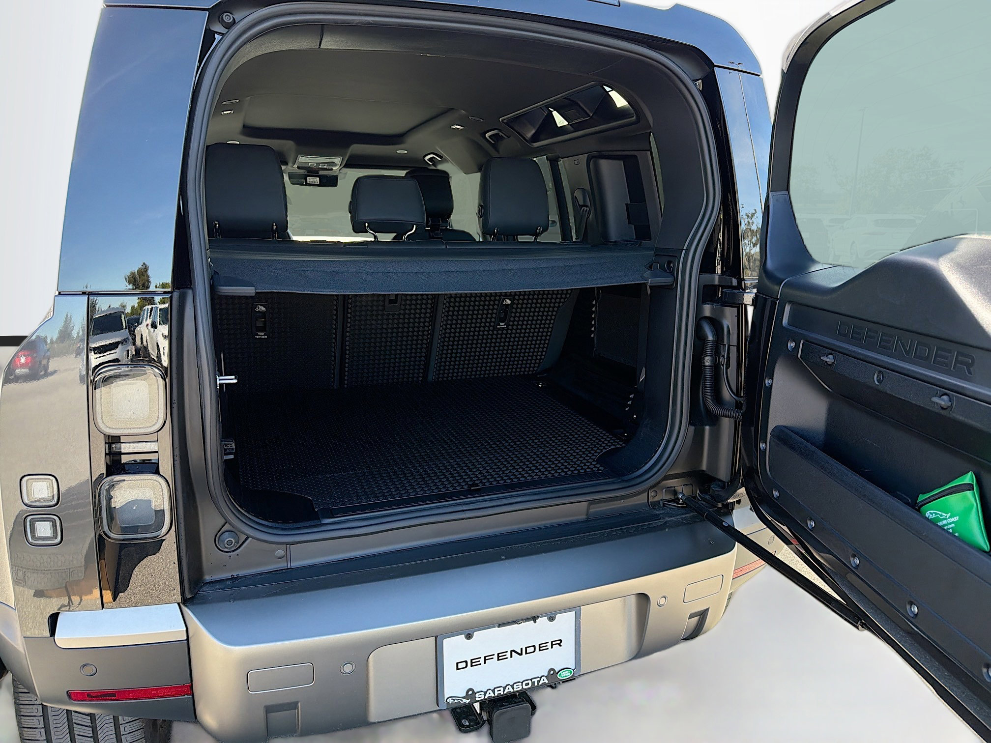 New 2026 Land Rover Defender 110 S image 14