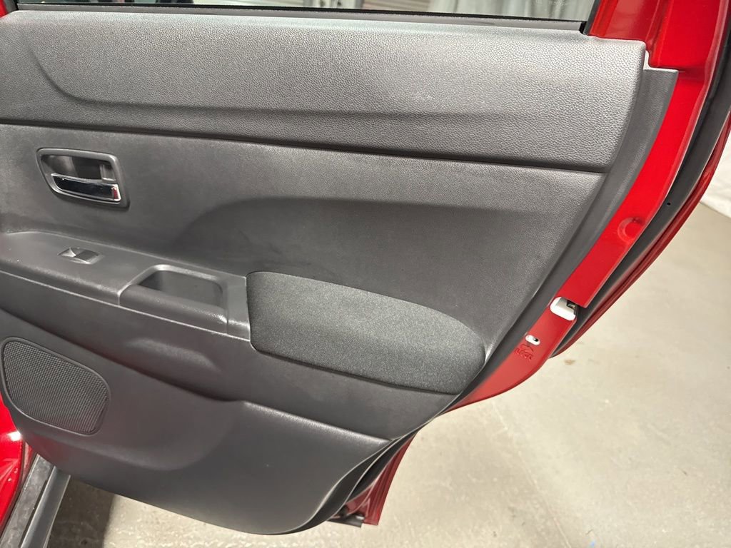 Used 2024 Mitsubishi Outlander Sport LE image 12