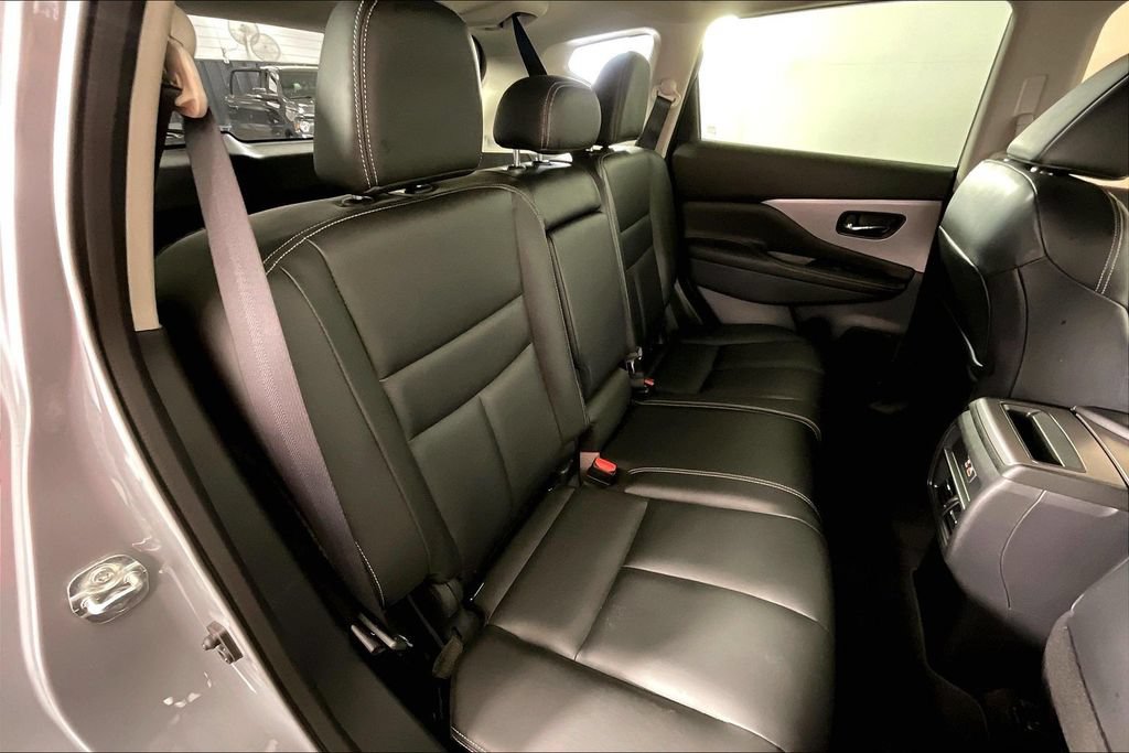 Used 2024 Nissan Murano SV w/ SV Midnight Edition Package FWD image 34