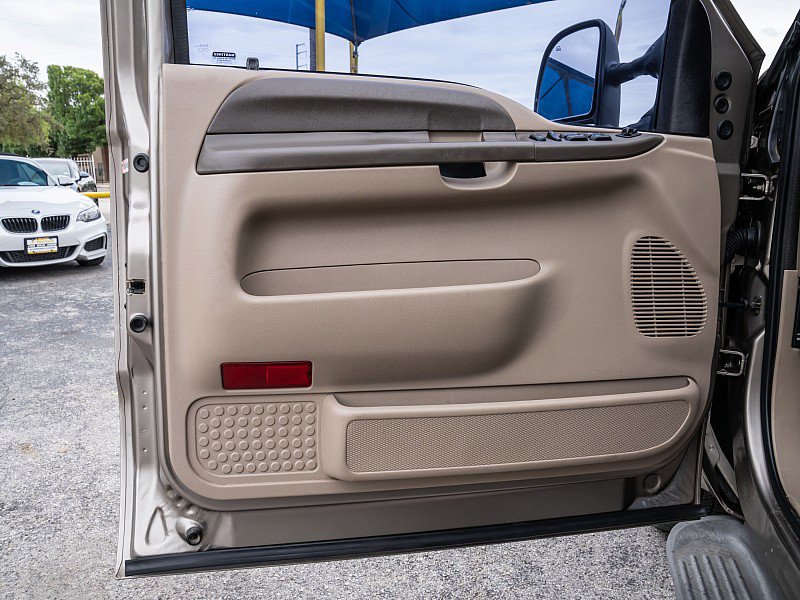 Used 2004 Ford F250 XL image 10