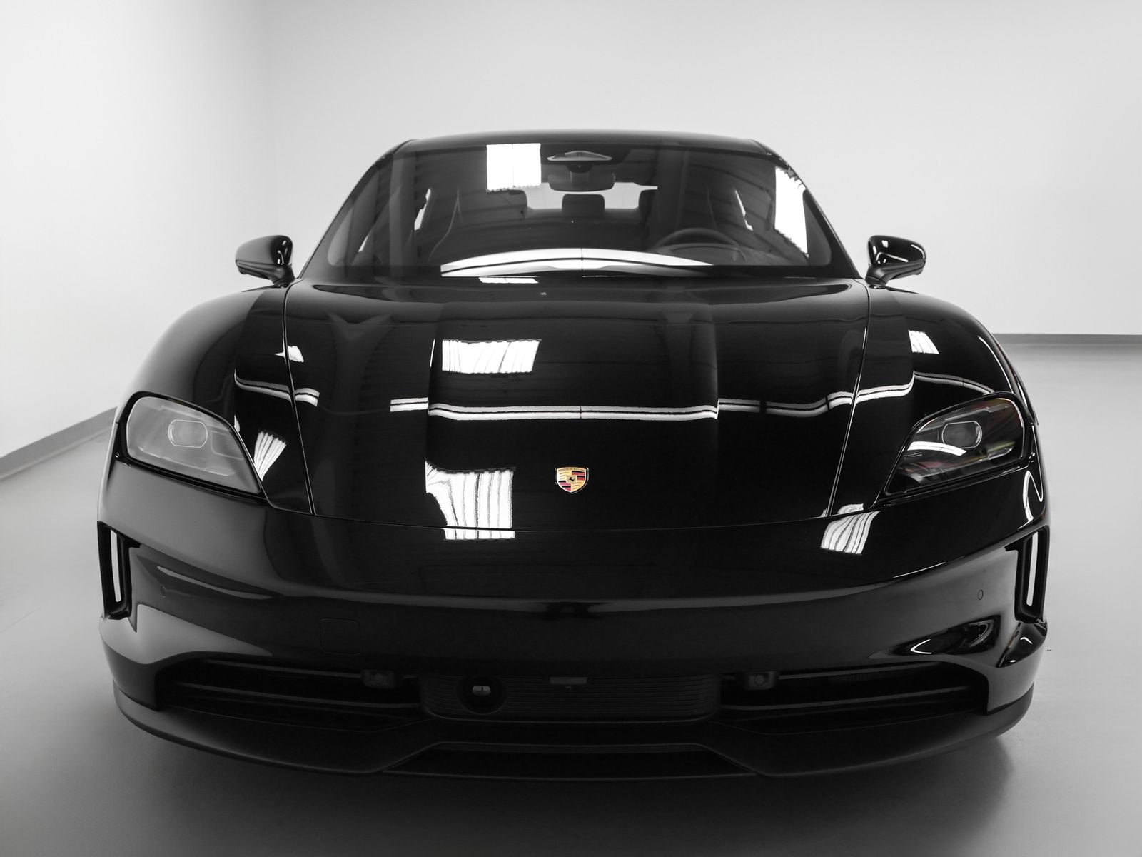 New 2026 Porsche Taycan AWD/4WD image 8
