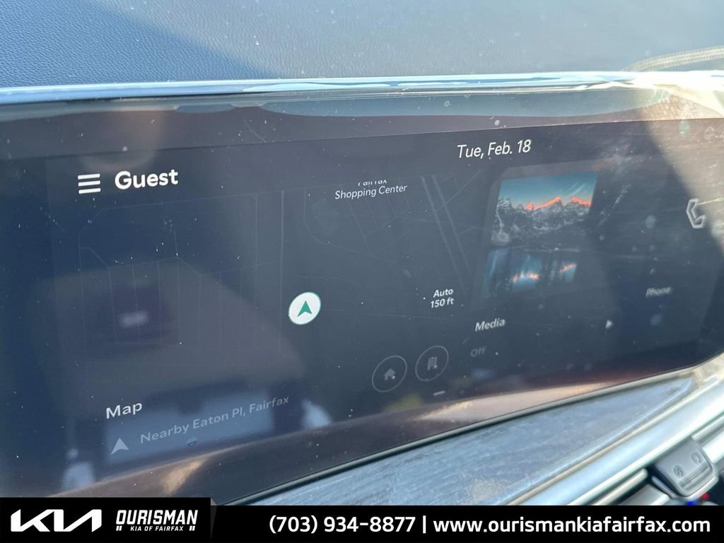 New 2025 Kia Sorento SX Prestige w/ Olive Brown Leather Package image 9