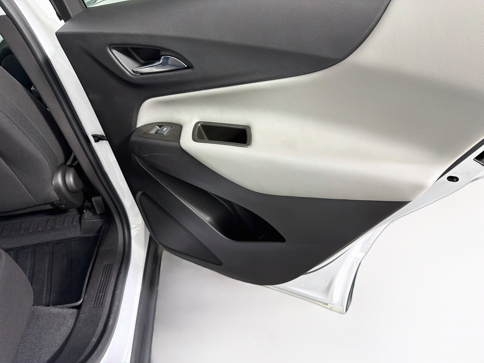 Used 2022 Chevrolet Equinox LT FWD image 30