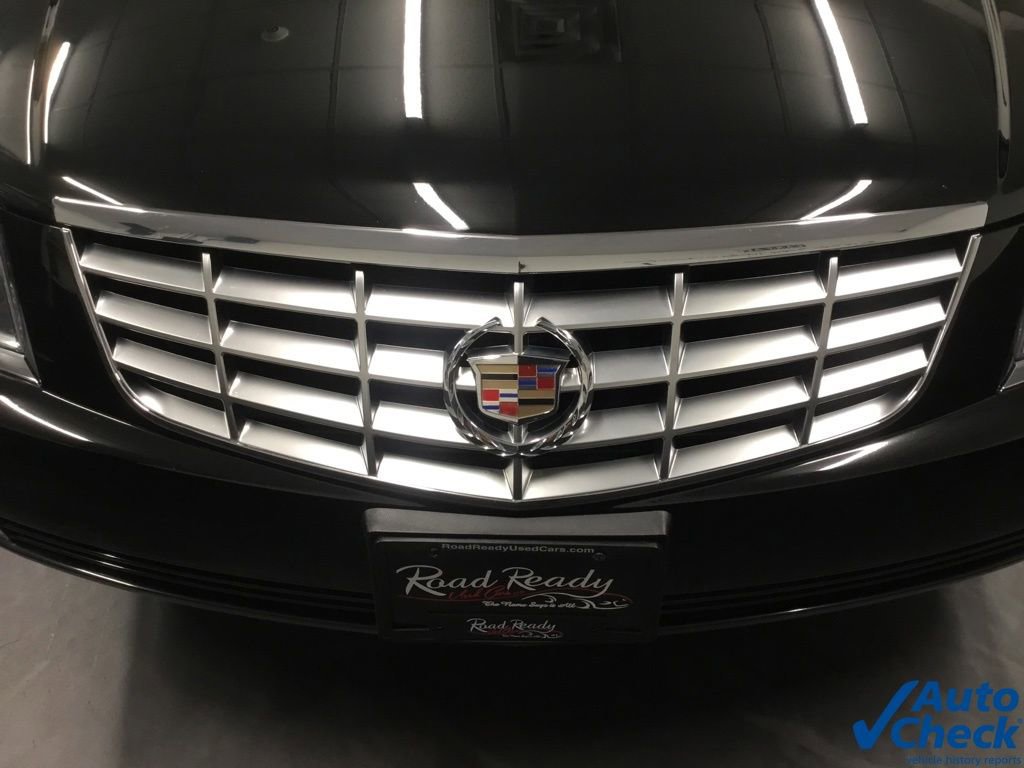 Used 2011 Cadillac DTS Limousine FWD image 20